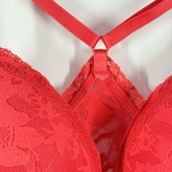 C32  Victoria’s Secret red lace padded racerback bralette size large - Picture 3 of 8